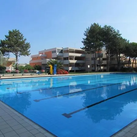 Nice Apartment-Pool-Tennis Courts * Bibione