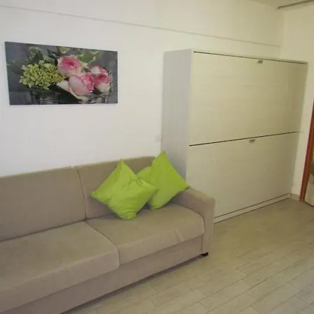Nice Apartment-Pool-Tennis Courts *