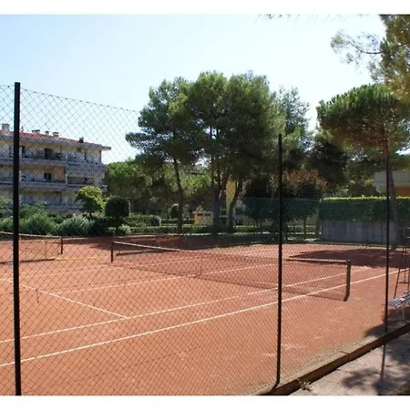 Nice Apartment-Pool-Tennis Courts * Bibione